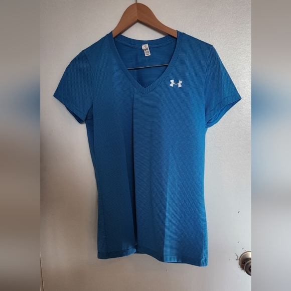 Under Armour Tops - Under Armour Women's Striped Blue Tee